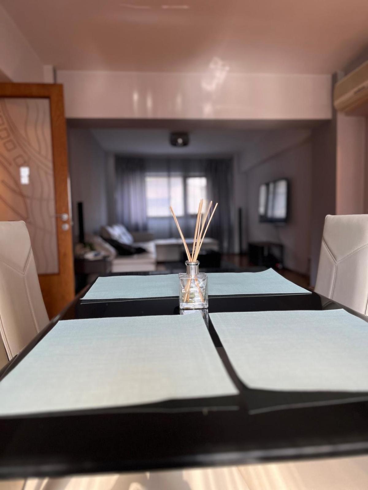 Romana 100 Sqm Deluxe Apartament Bucharest Exterior photo